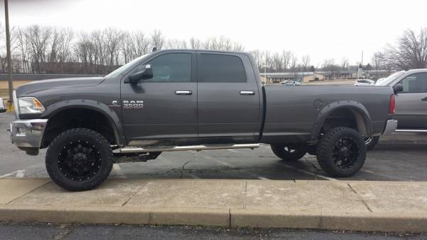 2014 RAM 2500 with a BDS SUSPENSION RADIUS ARM 4" LIFT